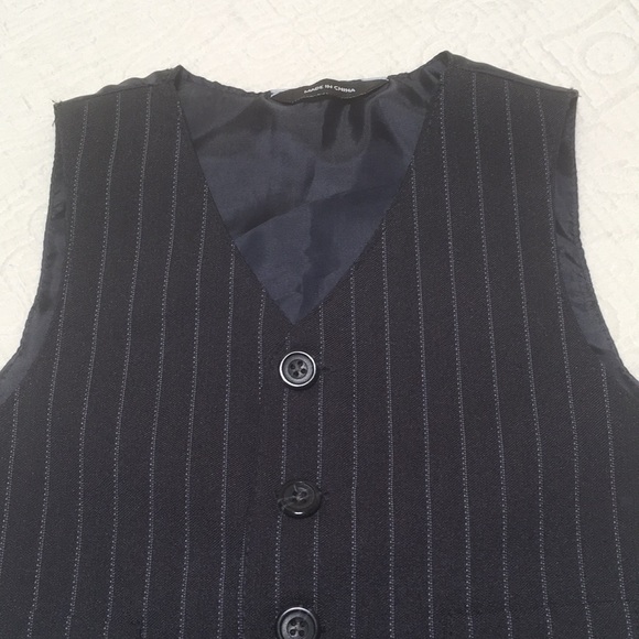 24m (5/$20) Black Pinstripe Vest/Waistcoat - Picture 4 of 7
